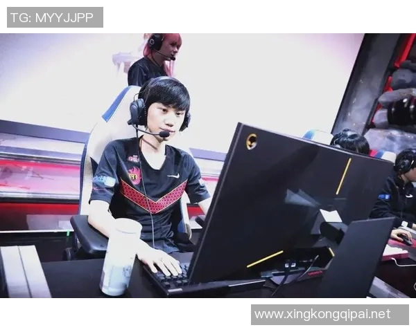 电竞新闻深入分析FPX战队的盯防战术及其在比赛中的应用效果